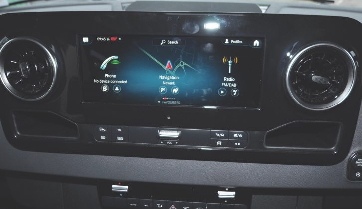 Everything is at your fingertips with well-equipped Sprinter dashboard