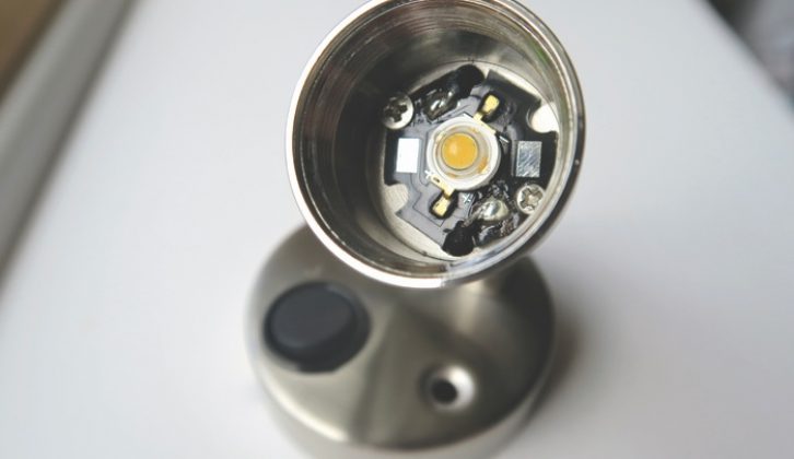 Some spotlights have an integrated LED that cannot be removed and, with only one LED, emits poor lighting