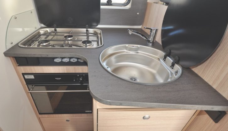 Kitchen unit benefits from being L-shaped, but could really use a worktop extension