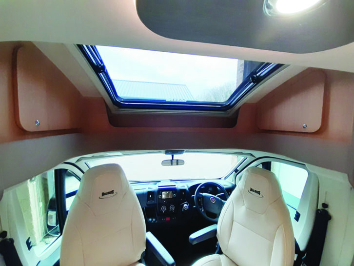 Large sunroof brings in daylight from the cab