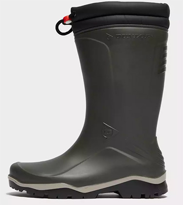 A single Dunlop Blizzard Winter Boot