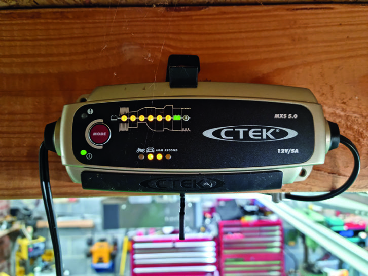 This Ctek charger has eight charging profiles and cab cater for both lead-acid and AGM batteries. It works automatically once the battery type has been selected