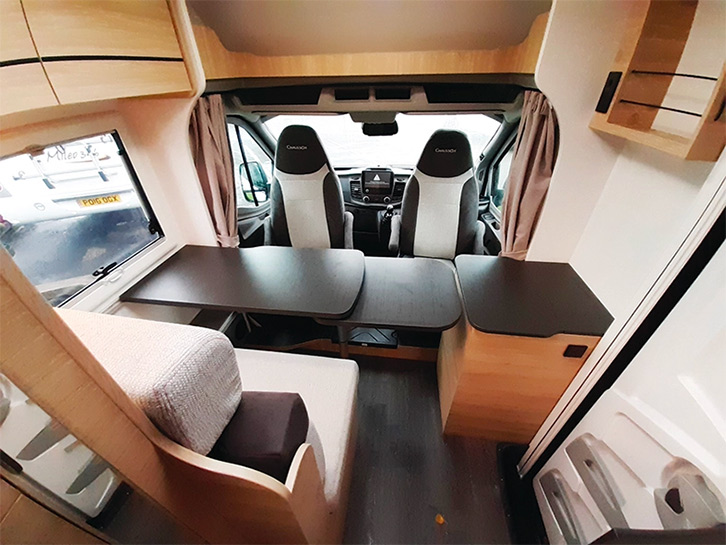 The lounge area of the Chausson S514