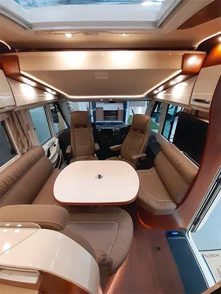 The interior of the Carthago Chic C-Line I 4.9 Le L Superior