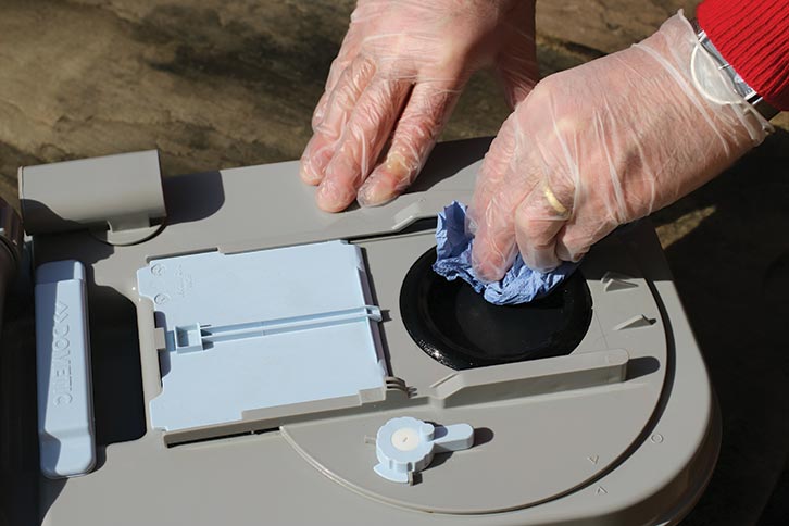 The cassette seal being cleaned