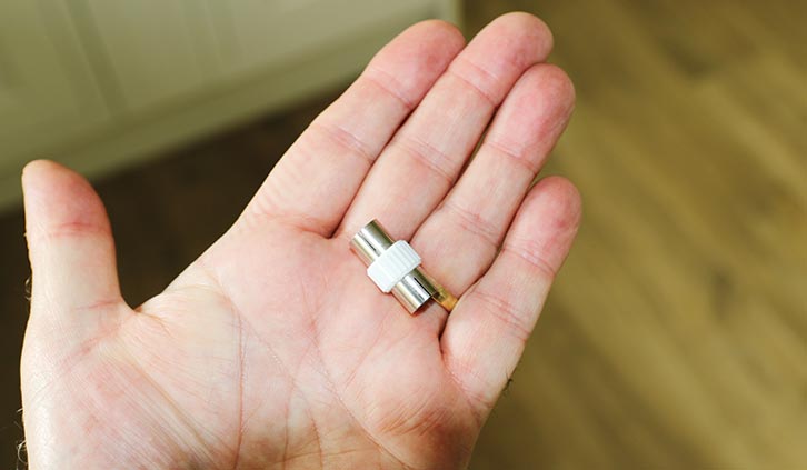 Male-to-male coaxial plug adaptor