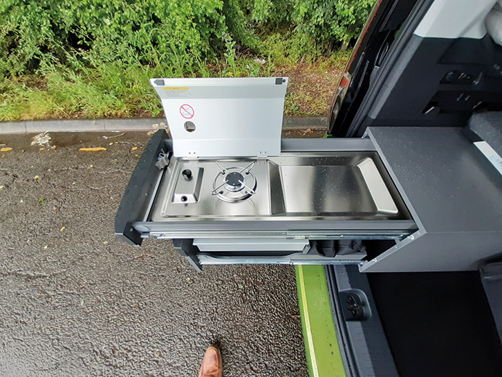 VW Caddy California hob pulled out