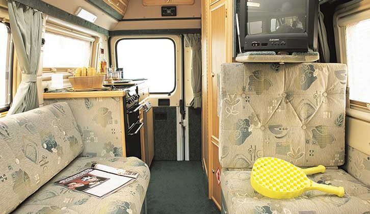 Interior of Auto-Sleeper Symbol