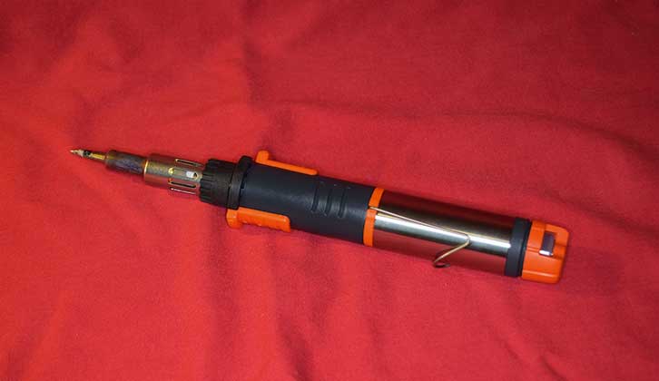 Gas soldering iron