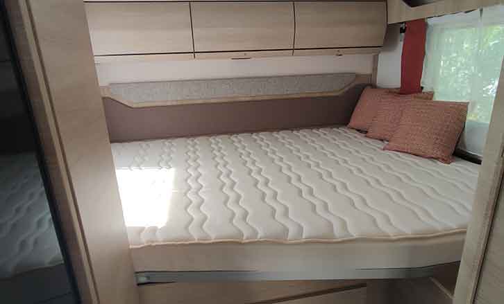 Transverse bed 