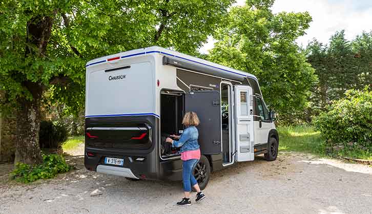 Rear garage in X650