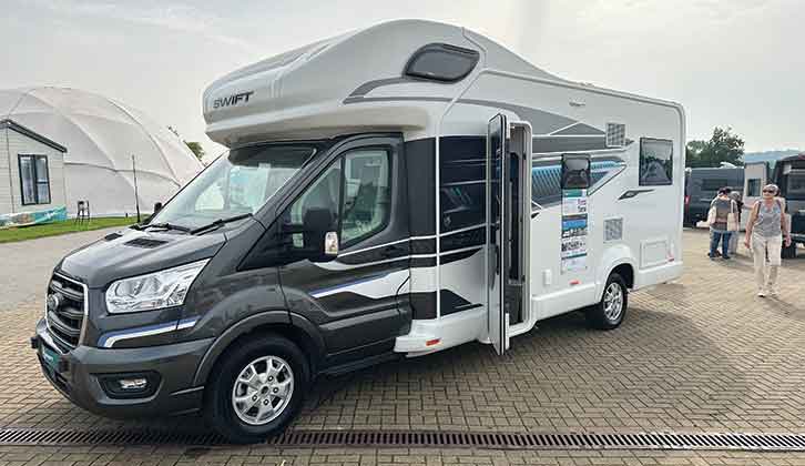 Swift Voyager 475