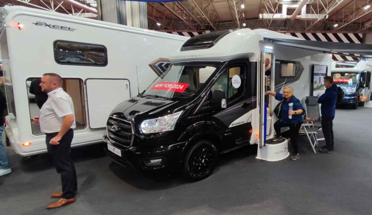 Auto-Trail Excel 690L