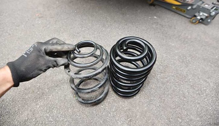 Renault Trafic springs (left) and Sachs product (right)