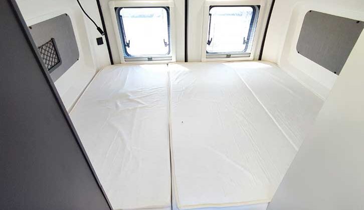 Rear bed