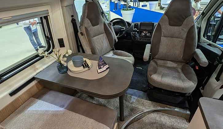 The lounge in the Hobby On Tour Van 640 ET