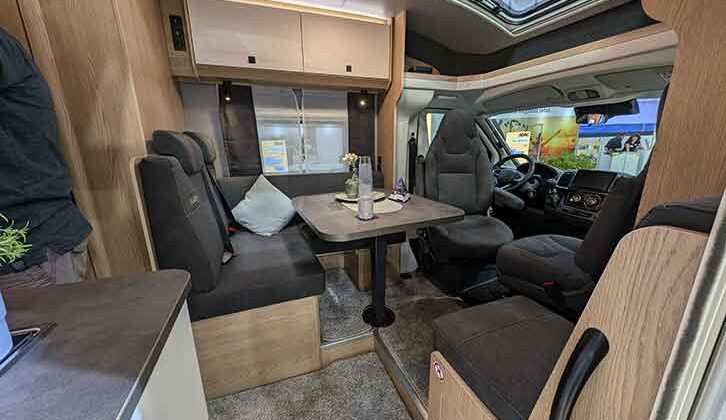 The lounge in the Hobby On Tour T 710 GE