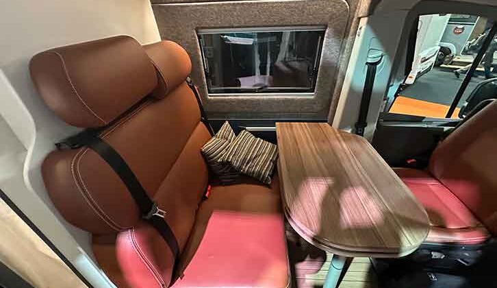 The front dinette in the Eriba Car 600