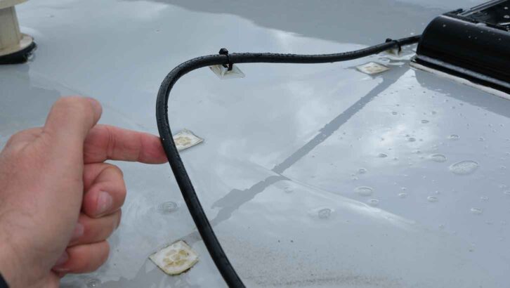 The detached solar panel cable