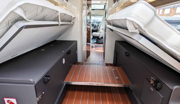 The storage between the double bed