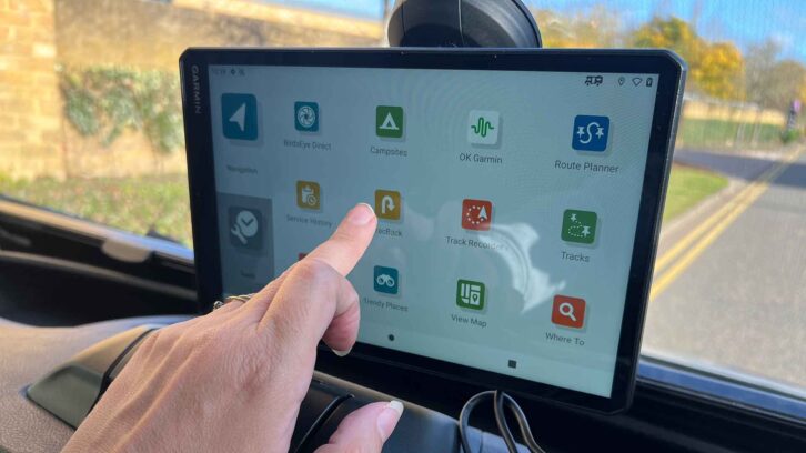 Choosing settings on a sat nav