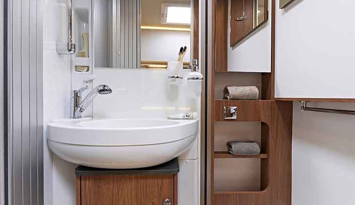 The washroom in the Titanio L2009