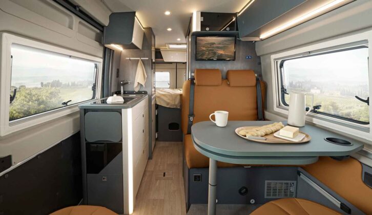 Inside the Laika Mosmo Supremo CV60