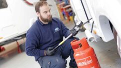 Checking the gas system of a motorhome