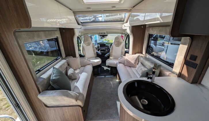 The lounge in the Buccaneer Quantum F-4F