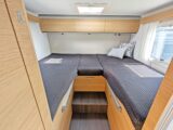 The rear fixed single beds