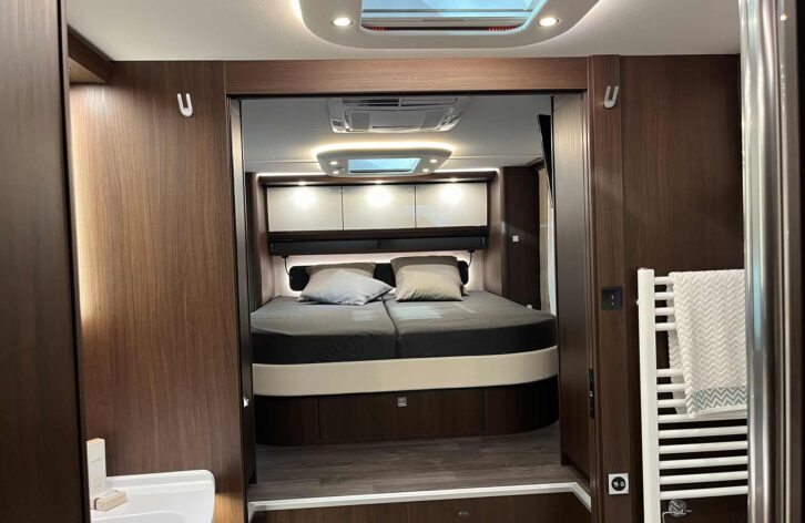 The bed at the rear of the Morelo