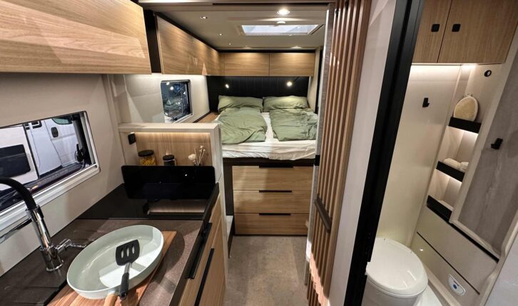The rear island bed in the SFT 7.5