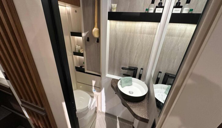 The washroom in the SFT 7.0