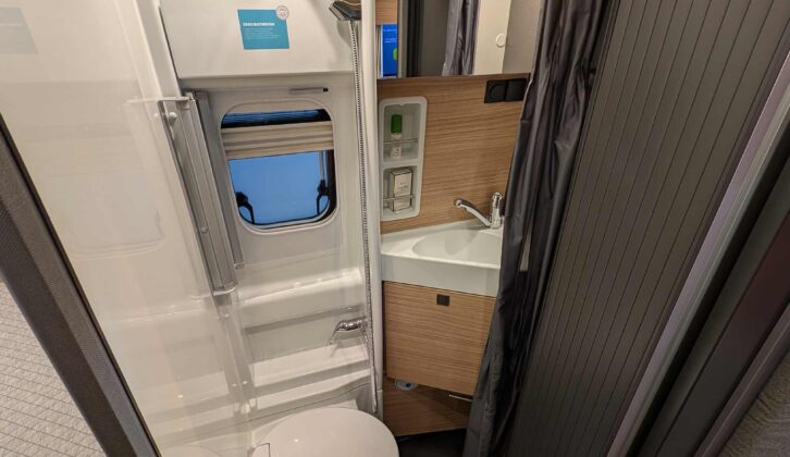 The washroom in the Relax