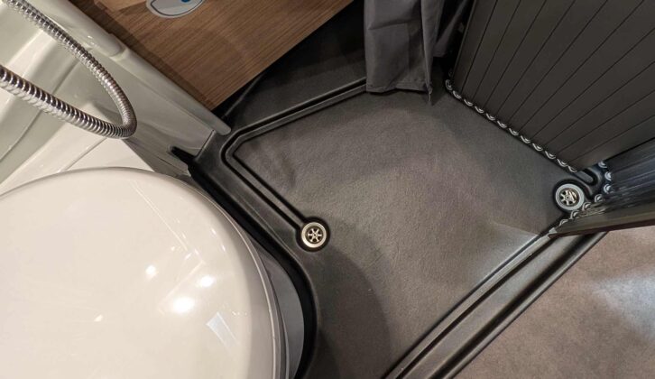 The washroom in the Relax