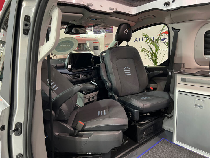 Cab of the P/10E.