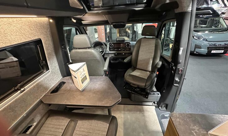 Inside the Adria Supertwin Supreme 700 SGX