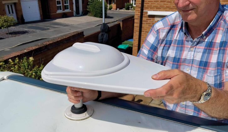 Mounting the new antenna