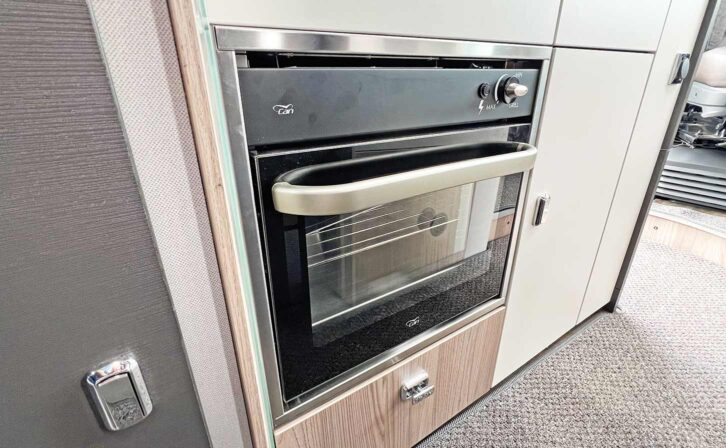 The combined oven/grill