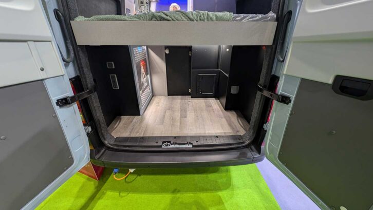 The garage beneath the transverse bed