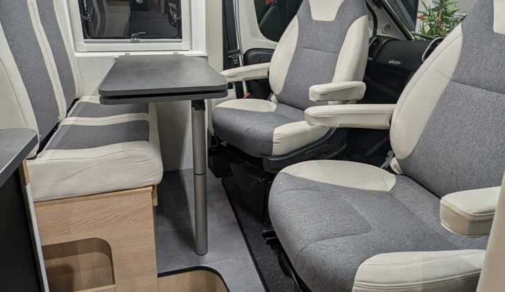 The cab seats swivelled inwards in the 54G