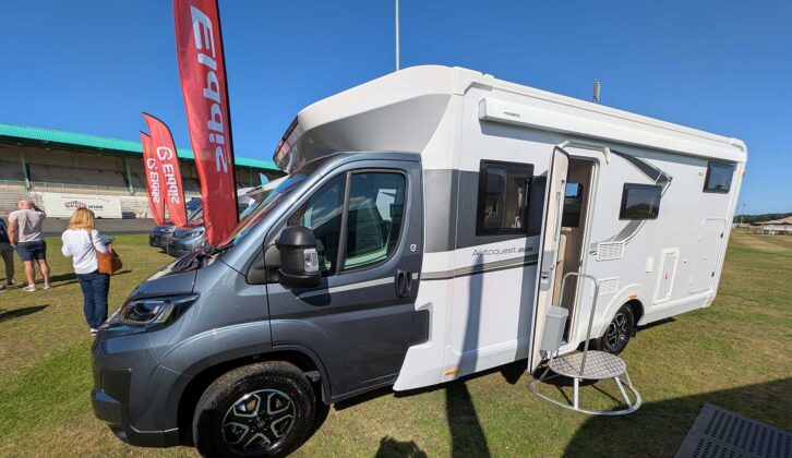 The Elddis Autoquest Apex 194