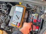 Checking fuses with a multimeter
