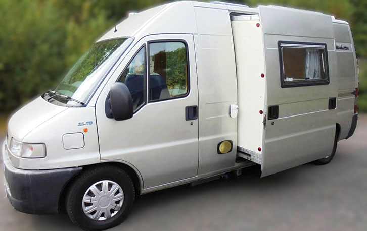 The Manhattan Motorcoaches Tardis