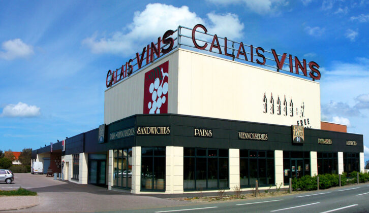 Outside Calais Vins, with the carpark in view to the left of the image