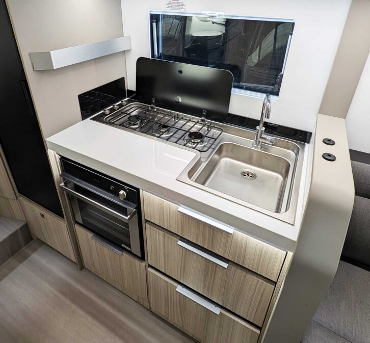 The kitchen in the DL