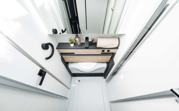 The washroom in the Neo Cruiser