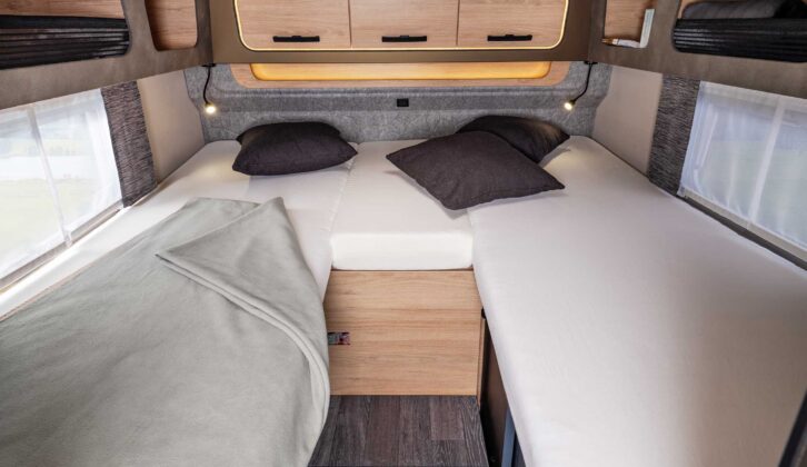 The beds are the rear of the CaraCompact EDITION [PEPPER]