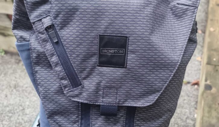 The G 4 battery pcak in the bag