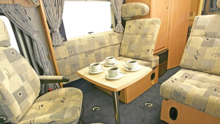 The lounge in a 2006 ES model